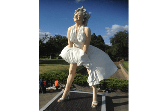 Bendigo Hire Marilyn Sculpture Niftylift